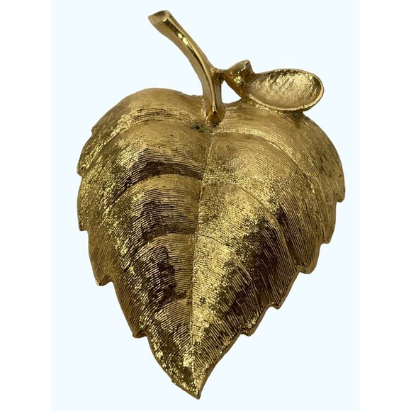 Vintage Avon Jewelry Textured Leaf Brooch Goldtone Leaves Autumn - Picture 3 of 3